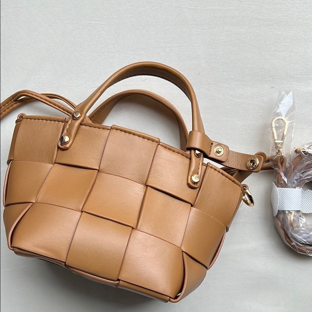 Forever 21 Brown Faux Leather Tote with Woven Design and Gold Accents - Picture 13 of 14